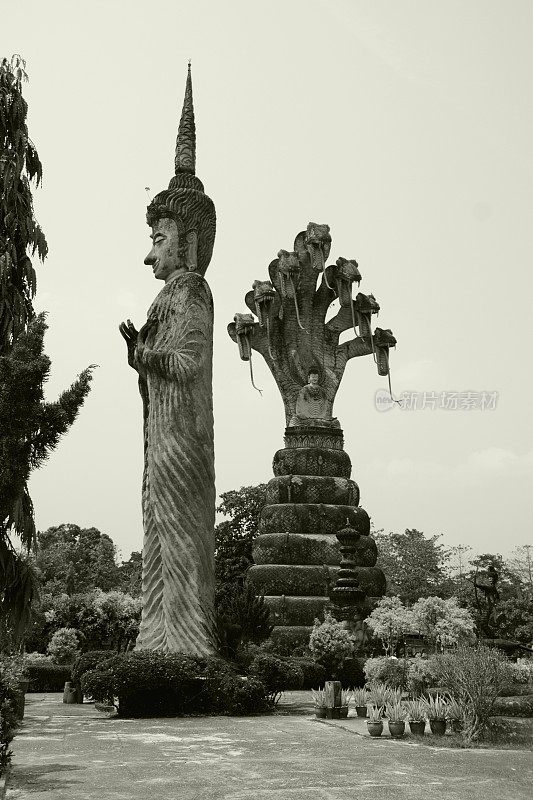 泰国廊开府 Sala Keoku 的雕塑